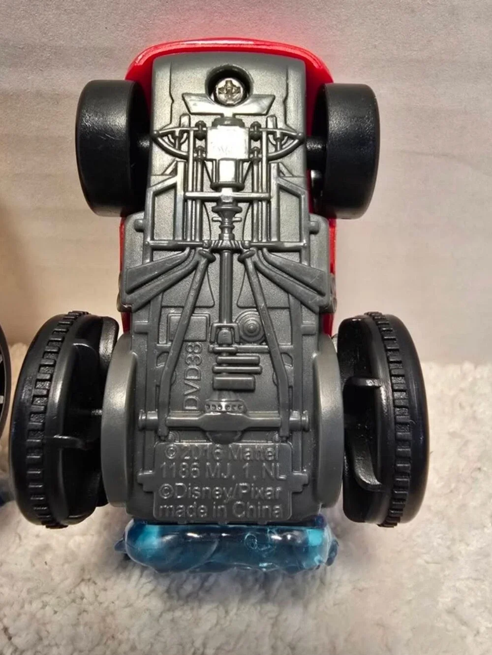 Disney Pixar Cars 3 Splash Racers Mini Car Lightning McQueen  & Cruz Ramirez (2)